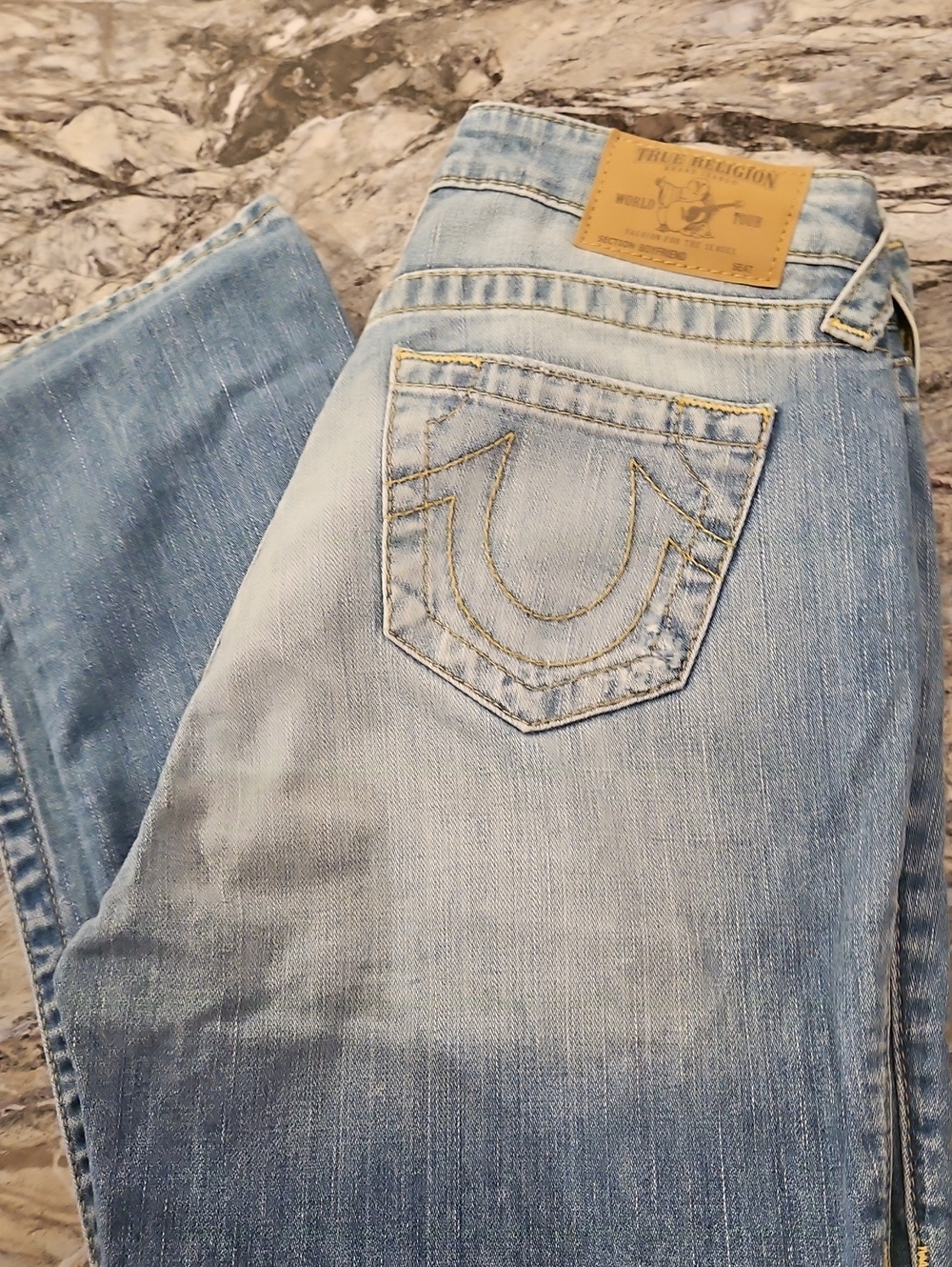 True Religion Women Light Wash Boyfriend Jeans